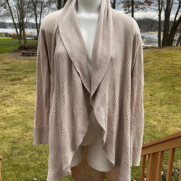 WHBM open swing sweater L - Picture 1 of 9